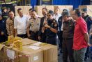 Komitmen Melindungi HKI, Bea Cukai Sita Barang Impor Pemalsuan Merek - JPNN.com