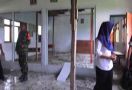 Parah! Bangunan Sekolah Negeri Baru Didirikan 2018, Sekarang Sudah Ambruk - JPNN.com