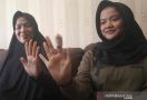 Detik-detik Menegangkan si Gadis Ditodong Perampok Pakai Golok, Berani Melawan - JPNN.com