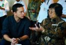 Gala Premiere Film Semesta, Menteri Siti Nonton Bareng Nicholas Saputra - JPNN.com