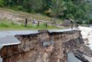 Banjir Bandang Terjang Tapteng, 700 Kepala Keluarga Terpaksa Diungsikan - JPNN.com