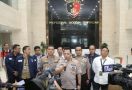 Bareskrim Polri Limpahkan Barang Bukti dan Tersangka Kasus Kondensat ke Kejagung - JPNN.com