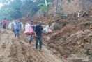 Desa Sudah Hancur Akibat Bencana Longsor, Ribuan Warga Siap Direlokasi - JPNN.com