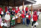 Laskar Ngawi Berbagi dengan Keluarga Kurang Beruntung di Kecamatan Pitu - JPNN.com