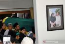 Siang Ini Jenazah Gus Sholah Diterbangkan ke Jawa Timur - JPNN.com