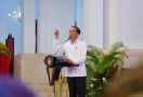 Percepat Penanggulangan Wabah Corona, Jokowi Teken Dua Aturan - JPNN.com