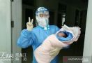 Selamat, Pasien Virus Corona di Tiongkok Berhasil Melahirkan Bayi Sehat - JPNN.com