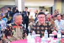 Menteri Tjahjo Kenang Masa Ketua PWI Umumkan Harga Bawang Setiap Pagi - JPNN.com