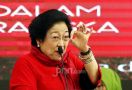 Pertemuan Megawati dan Nadiem Dikaitkan Isu Reshuffle, Hasto PDIP Bereaksi Begini - JPNN.com
