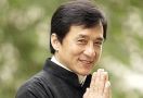 Jackie Chan Jawab Rumor Terinfeksi Virus Corona - JPNN.com