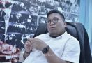 Guru Tak Masuk Formasi PNS, Irwan: Ini Namanya Kado Prank Akhir Tahun - JPNN.com