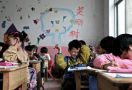 Corona Tak Angker Lagi, Anak-Anak Tiongkok Mulai Kembali ke Sekolah - JPNN.com