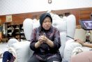 Tolak Pasien Covid-19 dari Daerah Lain, Bu Risma Dikritik Dokter Joni dan Pemprov Jatim lagi - JPNN.com