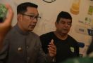 Ridwan Kamil Langsung Pantau Saat Seluruh Pemain dan Ofisial Persib Jalani Tes Corona - JPNN.com