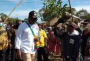 Masyarakat Yumame Papua Barat Usir Virus Corona dengan Cara Ini - JPNN.com