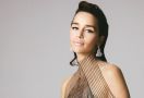 Emilia Clarke Lelang Kencan Demi Perangi Corona - JPNN.com
