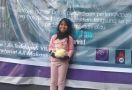 Yasmin, Bocah 6 Tahun Bongkar Celengan Ikan Demi Tenaga Medis Corona - JPNN.com