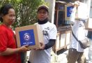 Pandemi Corona, Arema FC Berbagi Sembako untuk Warga Malang - JPNN.com