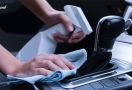 Jangan Pakai Disinfektan saat Membersihkan Kabin Mobil, Ini Tipsnya - JPNN.com