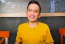 Antar Jemput Anak ke Sekolah, Ruben Onsu Menuai Pujian - JPNN.com