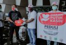 Aksi PSSI Pers Bergerak Salurkan Bantuan Sembako dan APD dari MPKF - JPNN.com