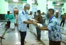 Korpri Jateng Menyumbangkan Paket Bantuan untuk Jemaah Masjid Agung - JPNN.com