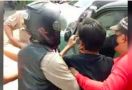 Petugas PSBB dan Pemilik Warung Kopi di Harapanjaya Akhirnya Berdamai - JPNN.com