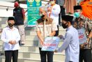 Ganjar Beri Bantuan Rp 2,3 Miliar untuk Puluhan Ribu Santri di Ponpes - JPNN.com