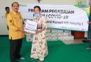 PT Pegadaian Serahkan Paket Bantuan untuk Seniman Jakarta - JPNN.com