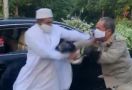 Viral: Video Habib Ogah Patuhi PSBB, Malah Berantem dengan Petugas - JPNN.com