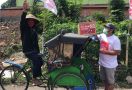 Pospera Salurkan 300 Paket Sembako kepada Tukang Becak Bogor - JPNN.com