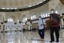 Gubernur Kalbar Masih Waras, Tak Mungkin Masuk Masjid Tanpa Lepas Sepatu - JPNN.com