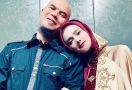 Ahmad Dhani Beri Bunga, Mulan Jameela: Cintaku Padamu Seluas Samudera - JPNN.com