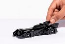 Miniatur Mobil Batman Berbalut Kristal Dibanderol Rp8,4 Juta - JPNN.com