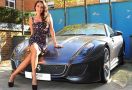 Diisukan Mencuci Mobil Ferrari Sutradara Demi Dapat Peran, Begini Penjelasan Megan Fox - JPNN.com