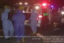Malam-malam Petugas Yon Zipur Mendatangi Lokasi Pemakaman, Disaksikan Kapolsek - JPNN.com