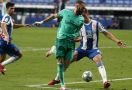 Lihat Sentuhan Ajaib Benzema Kepada Casemiro, Gol, Real Madrid Pimpin Klasemen - JPNN.com