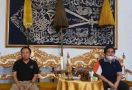 Beredar Video Pengambilalihan Tahta, Langsung Heboh, Viral - JPNN.com