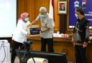 Alhamdulilah, Warga Jateng Dapat Bantuan 38.270 Paket Sembako dari Kemenparekraf - JPNN.com