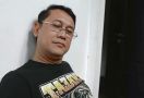 Denny Siregar: Penyerangan Rasial di Solo Kok Dikaitkan ke Jokowi Ya? - JPNN.com