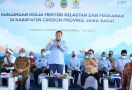 Ikuti Arahan Presiden, Menteri Edhy Blusukan ke Kampung Nelayan - JPNN.com