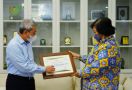 Menteri Siti Nurbaya Mendapat Penghargaan di Hari Pajak Nasional - JPNN.com