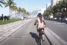 Intip Keseruan Luna Maya Naik Sepeda Saat Liburan ke Brazil - JPNN.com