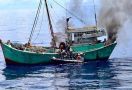 Kapal Bakamla RI Tangkap Kapal Ikan Vietnam di Laut Natuna Utara - JPNN.com