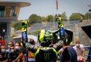 Valentino Rossi Berhenti di Depan Toilet, Seperti Melihat Ada Penonton di Sirkuit Jerez - JPNN.com