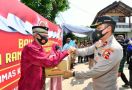 Alhamdulilah, Purnawirawan dan Warakawuri TNI AU dapat 800 Paket Sembako - JPNN.com