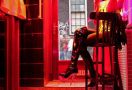 Prostitusi di Lahan Bandara, Pelanggan 'Jajan' Bisa Utang - JPNN.com