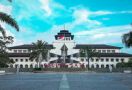 Profil 3 Calon Pj Gubernur Jabar, Nama Terakhir Bertugas di Istana - JPNN.com