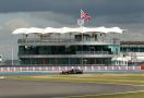 Ukir Rekor, Lewis Hamilton Start Pertama di GP Inggris - JPNN.com