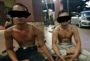 Dua Pemuda Pakai Seragam Polri, Video Call dengan Wanita Tanpa Busana, Oh Ternyata - JPNN.com